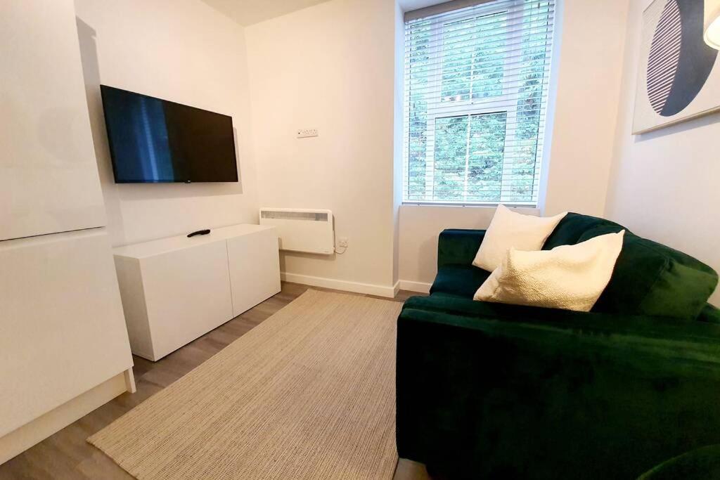 Town Centre 1 Bed, Close To The Beach With Parking Bournemouth Esterno foto